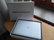 Mackbook Air 13,3" 2014,Intel Core i5, SSD 256 GB + 256 GB (karta flash)