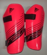 Ochraniacze na piszczel piłkarskie Adidas f50 lite