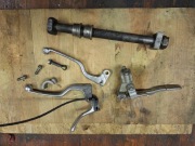 Honda xr 650 r ośka oś koła tylnego tylna 