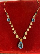 Naszyjnik z diamentami  (brylant),    zawieszka topaz , 14 kt  złoto .