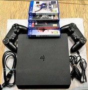 PlayStation 4 Slim 1TB +2 Pady +4 gry
