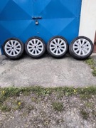 Sprzedam opony z felgami 