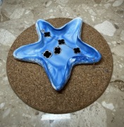 Podstawka dekoracyjna z gipsu polimerowego