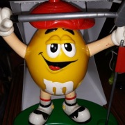 M & M FIGURKA NA CUKIERKI