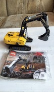 LEGO Technic Wytrzymała koparka (42121)