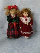 Dwie lalki porcelanowe