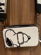 Torebka Marc Jacobs Snoopy biało czarna ze srebrnymi okuciami