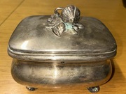 Srebrna stara cukiernica