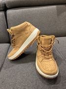 Obuwie młodzieżowe 