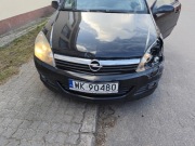 Opel Astra H GTC 1.8 benzyna po kolizji