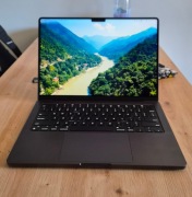 Macbook Pro 14,2" M3 Max 36 GB / 1024 GB Gwiezdna czerń