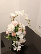 Kompozycja wazon ze storczykiem 