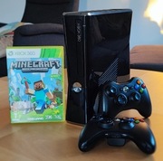 Konsola XBOX 360 250 GB - komplet, dwa pady, MINECRAFT GRATIS