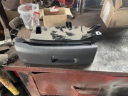 Schowek fotela kierowcy i fotela pasażera