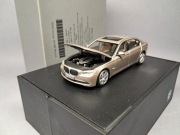 BMW 7 f02 1/43 Minichamps