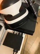 Play Station 4 + gadżety