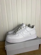 Buty używane Nike Air Force 1 Low org białe skorzane 38,5