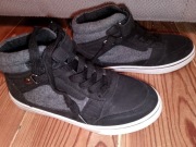 Buty chłopięce sportowe r. 32