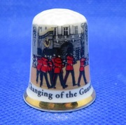 Naparstek Kolekcjonerski Porcelanowy Finsbury Zmiana Gwary Londyn 