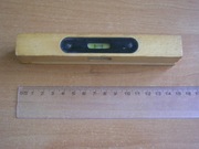 mała kieszonkowa poziomica drewniana waserwaga