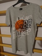 T-shirt __ Chapter Young _ szary z logo r. 158/164