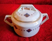 Cukiernica z pięknymi wzorkami