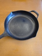 patelnia żeliwna 28 cm ikea