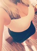 Sukienki 100 zł sztuka cena do uzgodenia