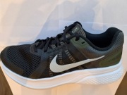Nowe buty NIKE RUN SWIFT 2 męskie rozmiar 40