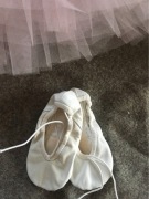 Baletki niemowlęce dziecięce Grishko No i 27 białe balet rytmika