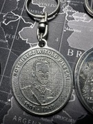 Witold Pilecki brelok posrebrzany z karabińczykiem
