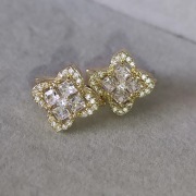 Piękne koniczynki z cyrkoniami 