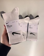 Nike Wysokie Wielobarwne Skarpety 34-38(9 par) 3 op. 