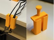 Uchwyt organizer kabli pod biurko. Zacisk bez wiercenia, różne kolory