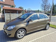 Mercedes Benz B 180