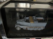 SD Kfz II German 3-ton Half Track- Hobby Master    1:72