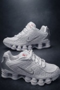 Buty uniseks Nike shox  wht 39 EU