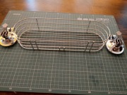 Metalowa półeczka na przyssawki łazienkowa