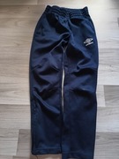 Spodnie dziecięce marki UMBRO , rozmiar 128cm (wiek 7-8 lat)