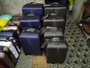 Walizka z wings kabinowa na 4 kołach podróżna