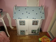 Domek dla lalek drewniany