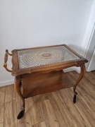 Stolik barek na kółkach 