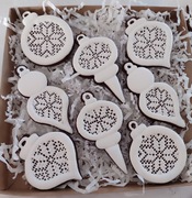 Promocja !Zestaw pierniczków świątecznych koronkowych  8 szt 