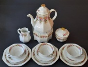 SCHIRNDING UROCZY SERWIS KAWOWY Z PODGRZEWACZEM BIALY MOTYW KWIATOWY 10 OS