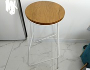 Stołek kuchenny (hoker) GoodHome Maloux, wys. 71 cm, kolor biały