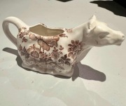 Mlecznik porcelanowy w kształcie krowy Charlotte Royal Crownford Ironstone