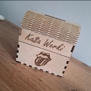 Skarbonka personalizowana wykonana ze sklejki 