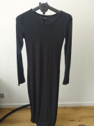 Czarna sukienka Even&odd