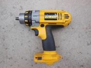 Wkrętarka Dewalt DC940  12V