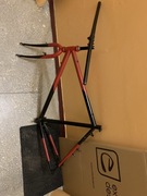 Rama rowerowa z kierownicą diamant